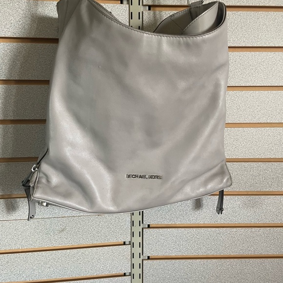 Michael Kors Devon Large Leather Hobo Handy‎ Shoulder Bag Tote Gray  Medium Size - Picture 2 of 10